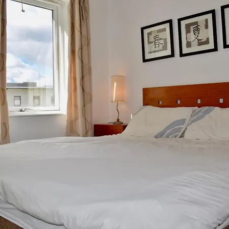 Modern 1 Bedroom Near The River Apartment Dublin